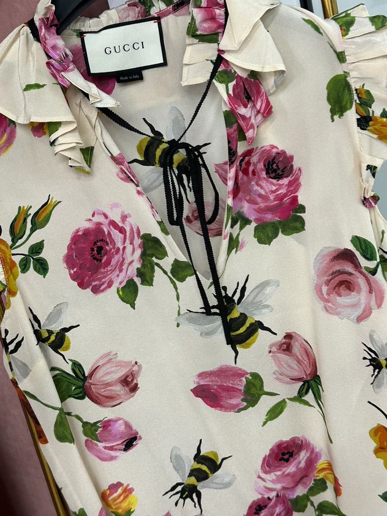 Gucci Gucci Silk Floral Print Sleeveless Top - dmc Size US M / EU 48-50 / 2 - 2 Thumbnail