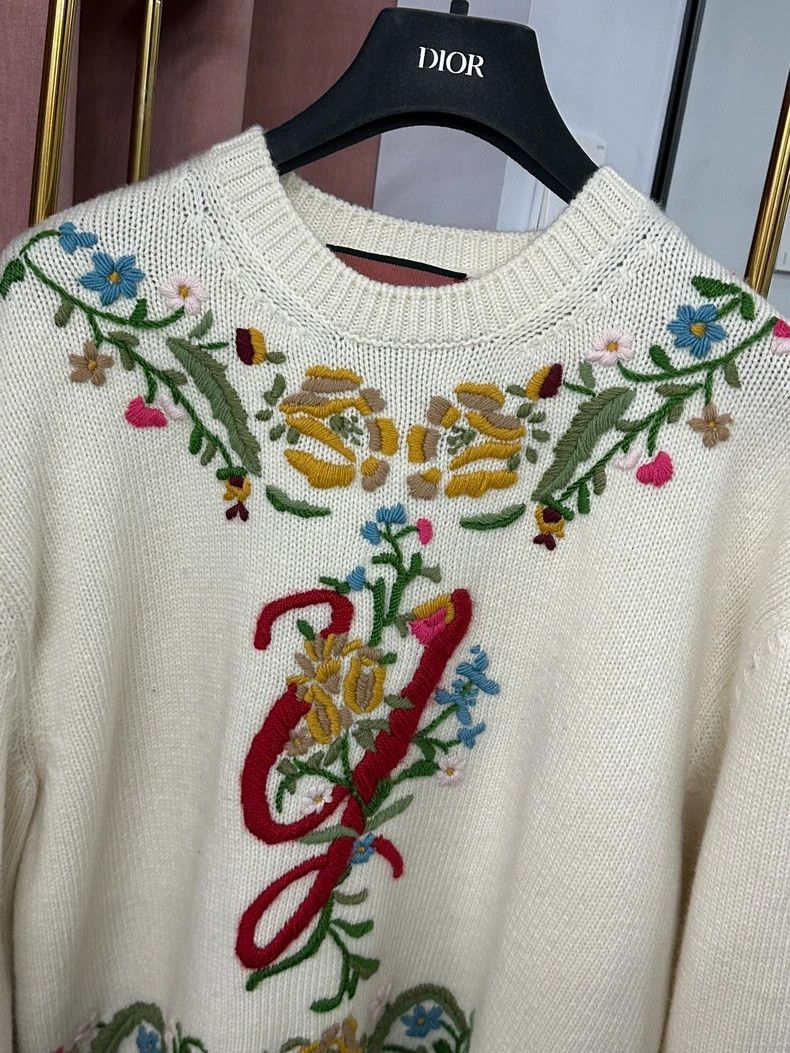 Gucci Gucci Beige Embroidered Long Sleeve Sweater - dmc Size US M / EU 48-50 / 2 - 2 Thumbnail