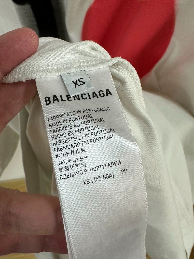 Balenciaga Balenciaga Heart Print Short Sleeve T-shirt - dmc Size US XS / EU 42 / 0 - 4 Thumbnail