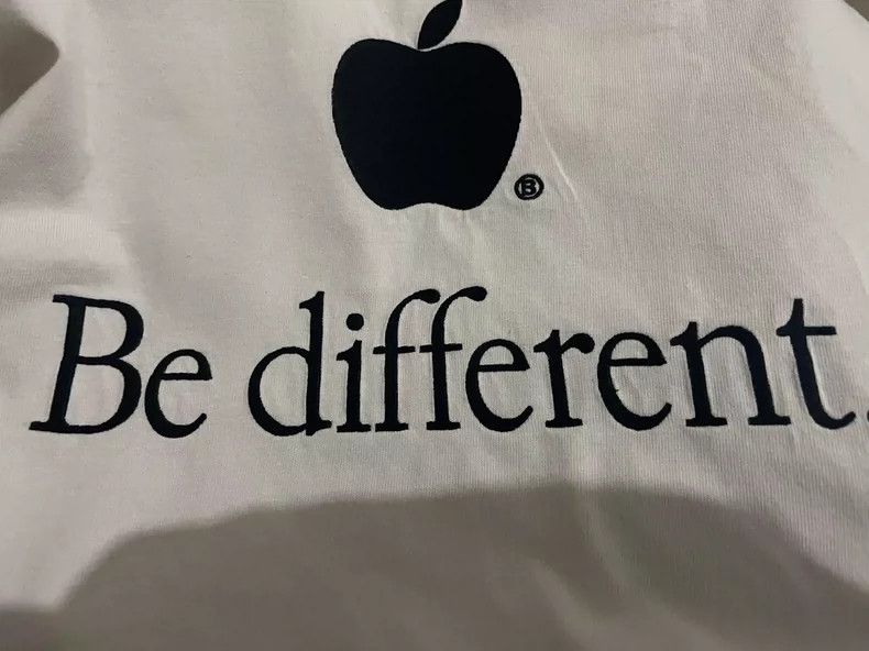 Balenciaga Balenciaga Be Different Apple Embroidered Tee - dmc Size US M / EU 48-50 / 2 - 3 Thumbnail