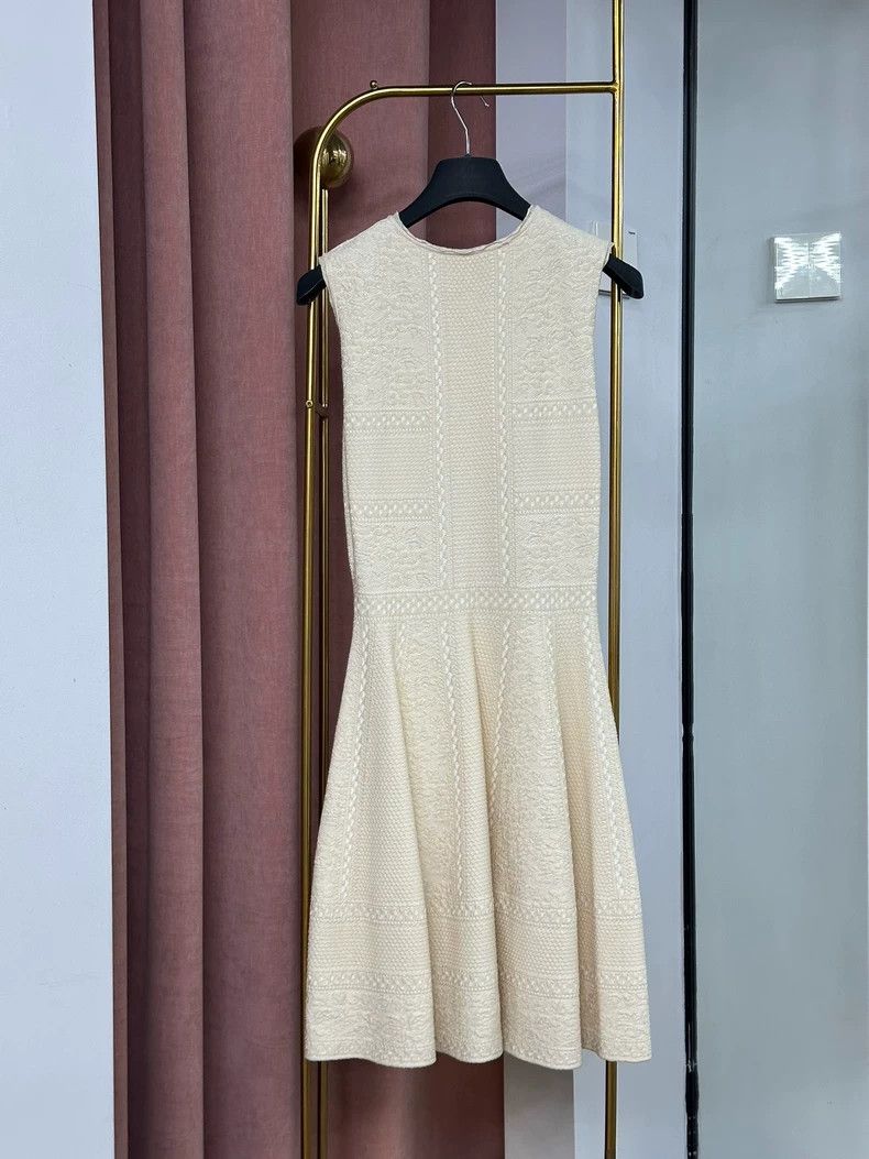 Alexander McQueen Alexander McQueen Beige Sleeveless Dress - dmc Size US S / EU 44-46 / 1 - 3 Thumbnail