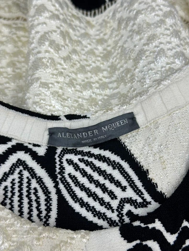 Alexander McQueen Alexander McQueen Sleeveless Knit Dress - dmc Size US S / EU 44-46 / 1 - 4 Thumbnail