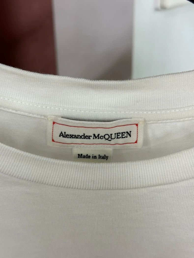 Alexander McQueen Alexander McQueen Valentine Heart Print T-Shirt - dmc Size US M / EU 48-50 / 2 - 3 Thumbnail