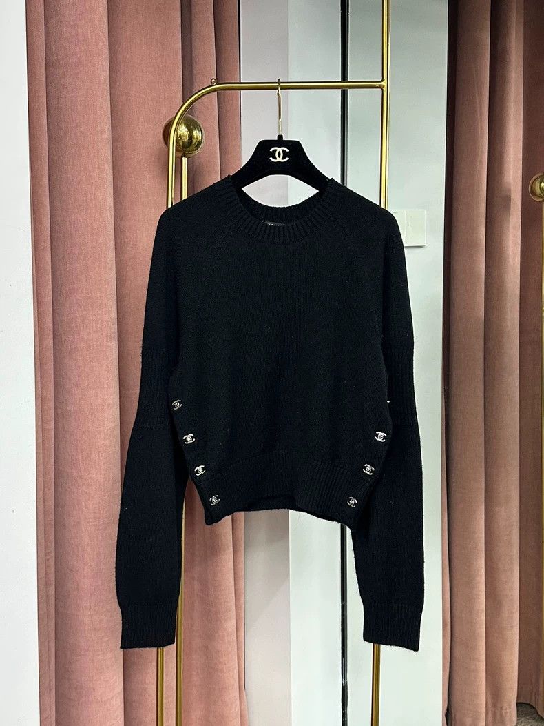 Chanel Chanel Black Wool Sweater with CC Logo - dmc Size US M / EU 48-50 / 2 - 2 Thumbnail