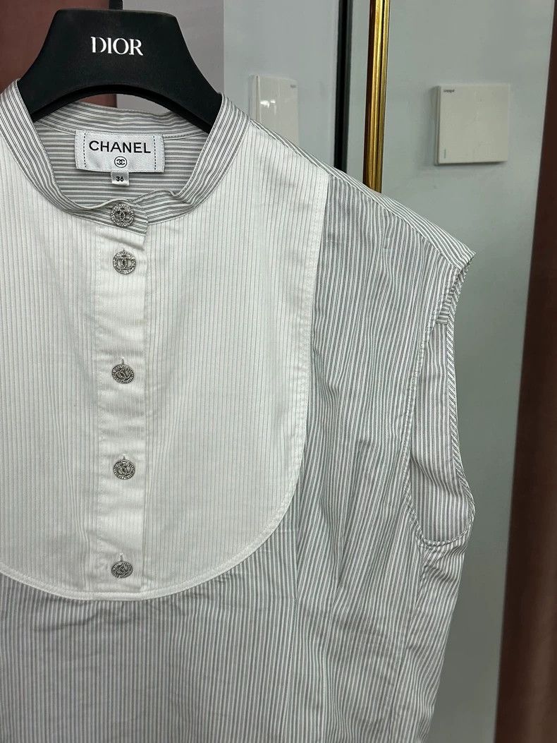 Chanel Chanel Blue White Stripe Sleeveless Shirt - dmc Size US M / EU 48-50 / 2 - 2 Thumbnail