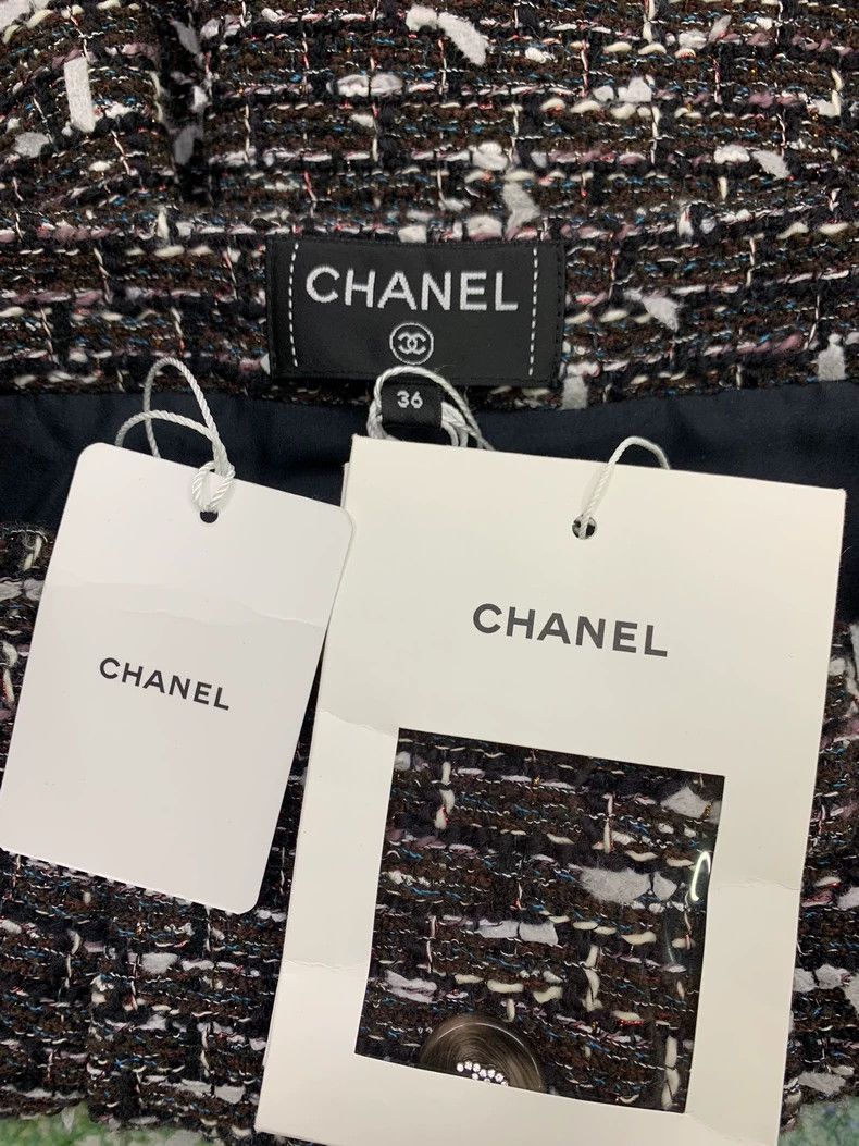 Chanel Chanel 24A Tweed Wide-Leg Shorts - dmc Size US 36 / EU 52 - 4 Thumbnail