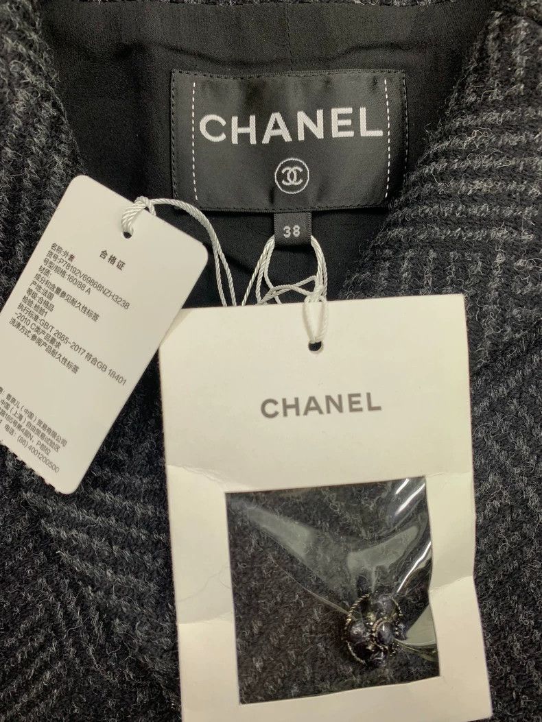 Chanel Chanel 24K Wool Herringbone Vest - dmc Size US M / EU 48-50 / 2 - 3 Thumbnail