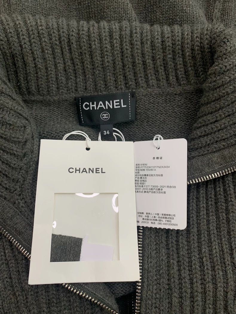 Chanel Chanel 24A Manchester Cashmere Vest - dmc Size US S / EU 44-46 / 1 - 3 Thumbnail