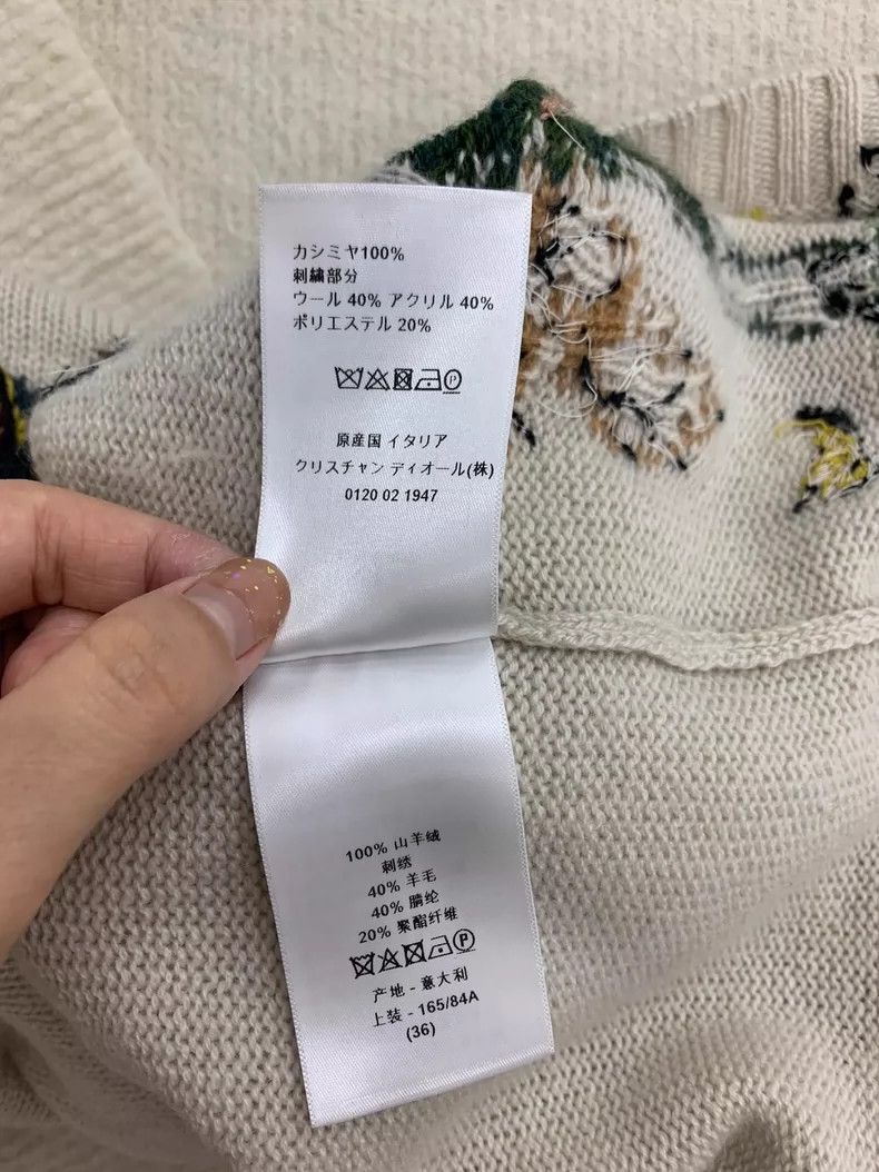 Dior Dior Embroidered Cashmere Sweater - dmc Size US S / EU 44-46 / 1 - 6 Thumbnail