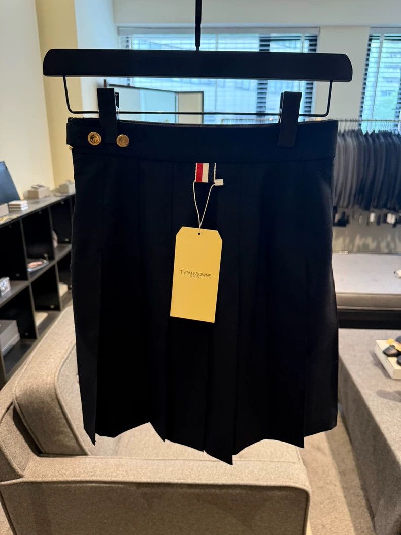 Thom Browne Thom Browne Classic Pleated Mini Skirt - dmc Size US 36 / EU 52 - 2 Thumbnail