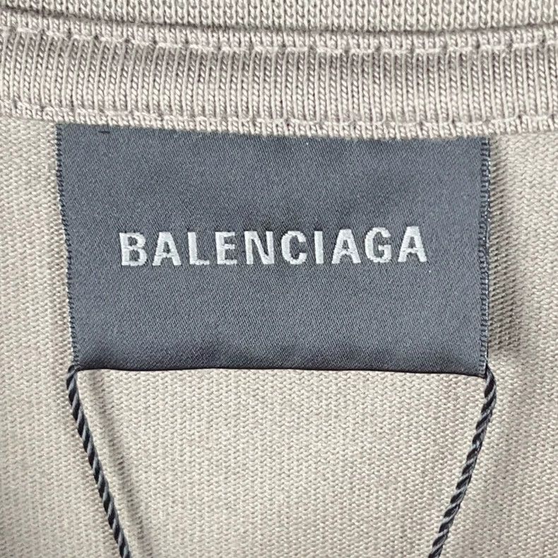 Balenciaga Balenciaga x WFP Logo Print Short Sleeve T-Shirt - dmc Size US S / EU 44-46 / 1 - 5 Thumbnail