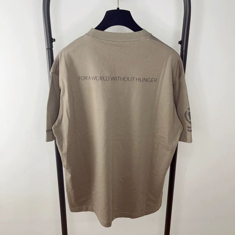 Balenciaga Balenciaga x WFP Logo Print Short Sleeve T-Shirt - dmc Size US S / EU 44-46 / 1 - 3 Thumbnail