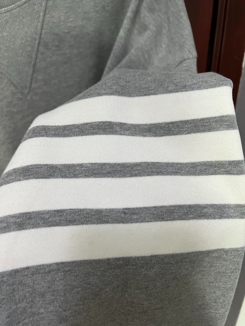 Thom Browne Thom Browne Men's Crew Neck Sweatshirt - dmc Size US M / EU 48-50 / 2 - 7 Thumbnail