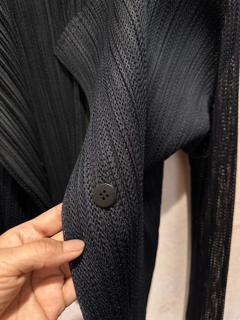 Issey Miyake Issey Miyake Black Double-Layer Cardigan - dmc Size US M / EU 48-50 / 2 - 7 Thumbnail