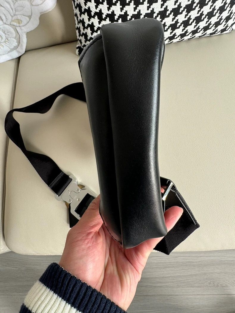 1017 ALYX 9SM 1017 Alyx 9SM Givenchy Crossbody Bag - dmc Size ONE SIZE - 4 Thumbnail