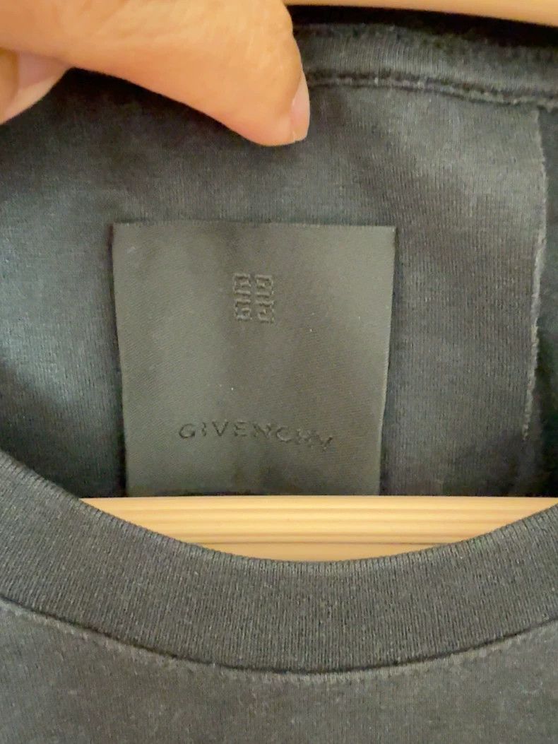 Givenchy Givenchy Distressed Black Short Sleeve T-shirt - dmc Size US S / EU 44-46 / 1 - 5 Thumbnail