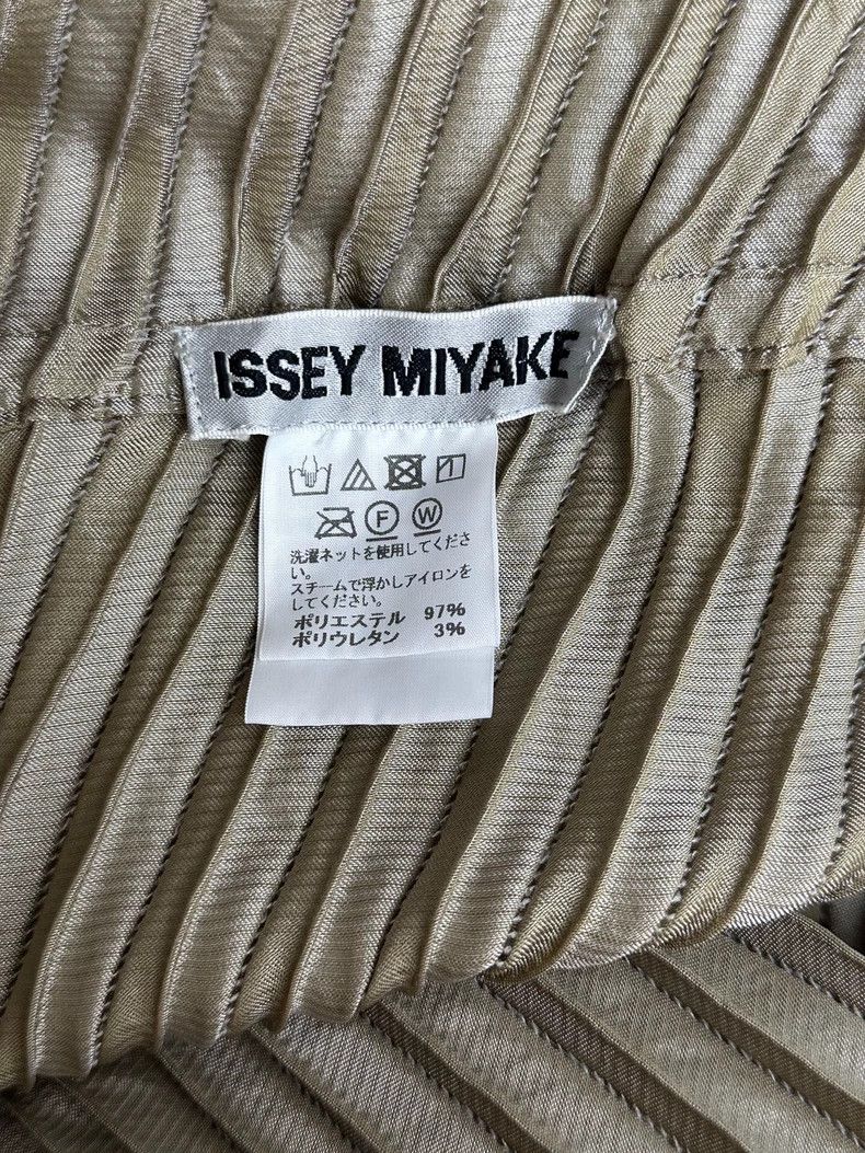 Issey Miyake Issey Miyake Pleated Gold Coat - dmc Size US M / EU 48-50 / 2 - 3 Thumbnail