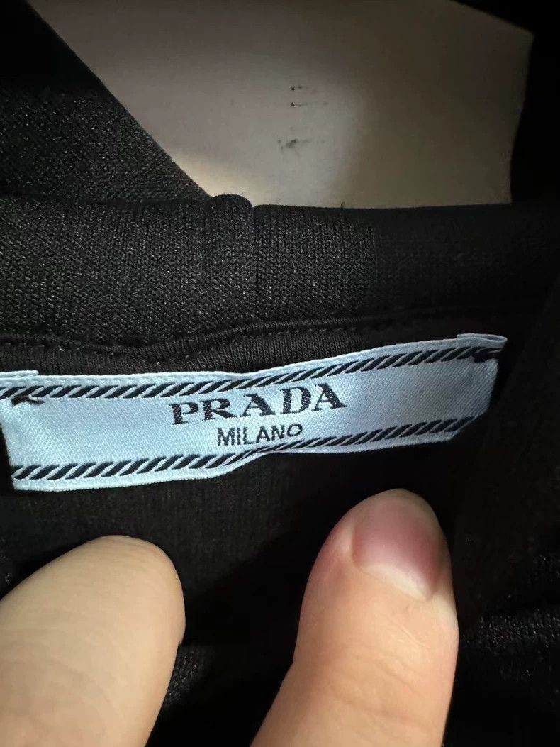 Prada Prada Triangle Logo Cropped Hoodie-yf Size US XS / EU 42 / 0 - 3 Thumbnail