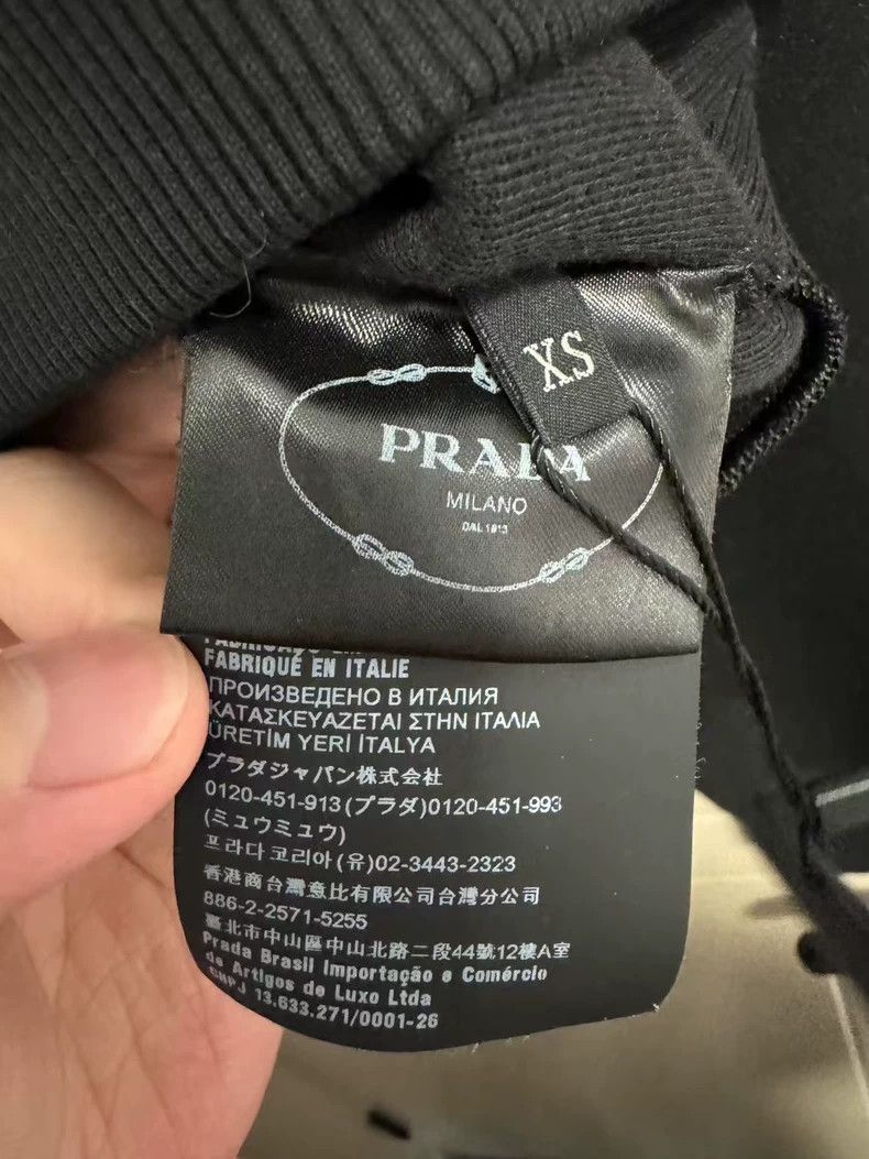 Prada Prada Triangle Logo Cropped Hoodie-yf Size US XS / EU 42 / 0 - 4 Thumbnail