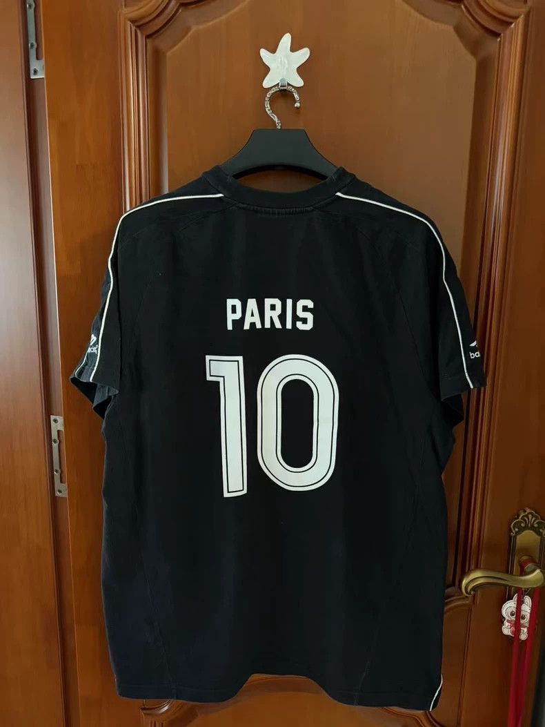 Balenciaga Balenciaga Manchester United Paris Limited Jersey-yf Size US M / EU 48-50 / 2 - 2 Thumbnail
