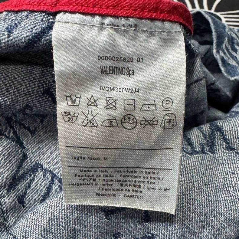 Valentino Valentino All-Over Print Denim Jacket-yf Size US M / EU 48-50 / 2 - 5 Thumbnail