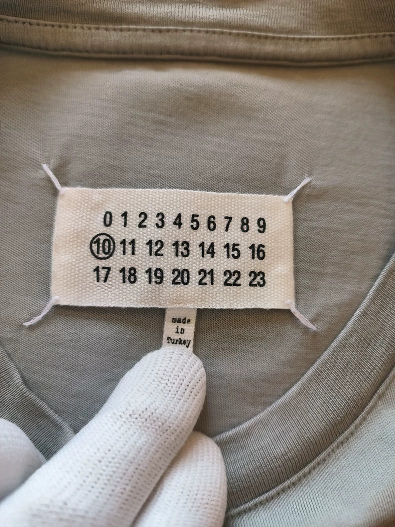 Maison Margiela Maison Margiela Men's Short Sleeve T-shirt-yf Size US M / EU 48-50 / 2 - 5 Thumbnail