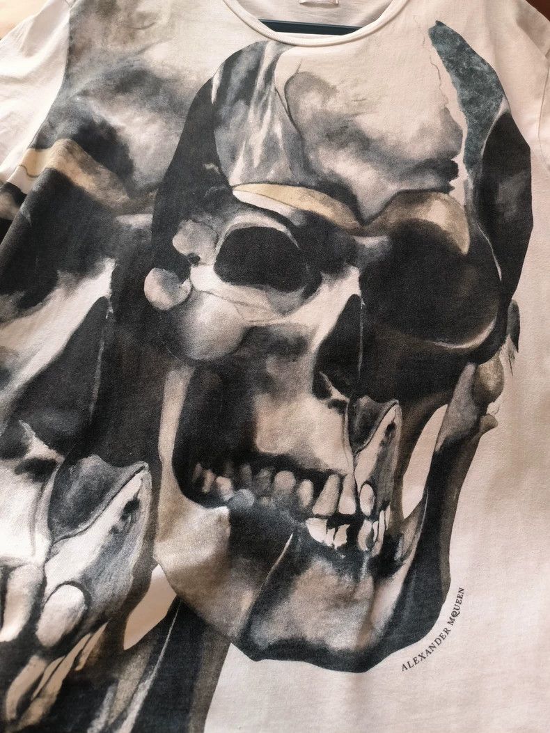 Alexander McQueen Alexander McQueen Skull Print Short Sleeve T-shirt-yf Size US XL / EU 56 / 4 - 4 Thumbnail