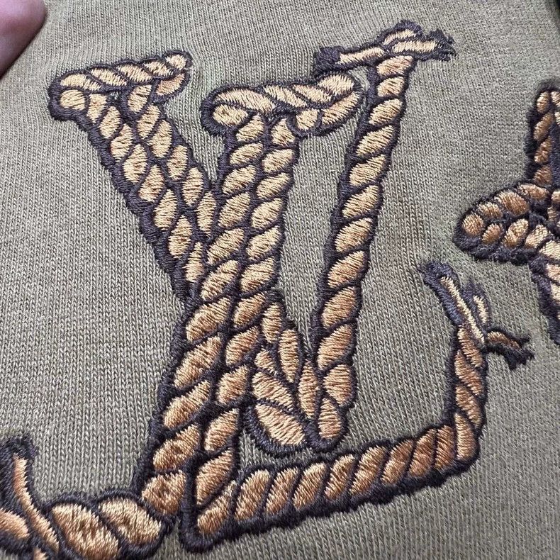 Louis Vuitton Louis Vuitton Rope Knot Embroidered Logo Tee-yf Size US XXL / EU 58 / 5 - 6 Thumbnail