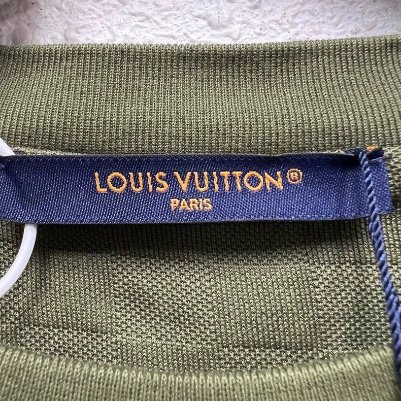 Louis Vuitton Louis Vuitton SS25 Snake Limited Short Sleeve T-Shirt-yf Size US XL / EU 56 / 4 - 3 Thumbnail