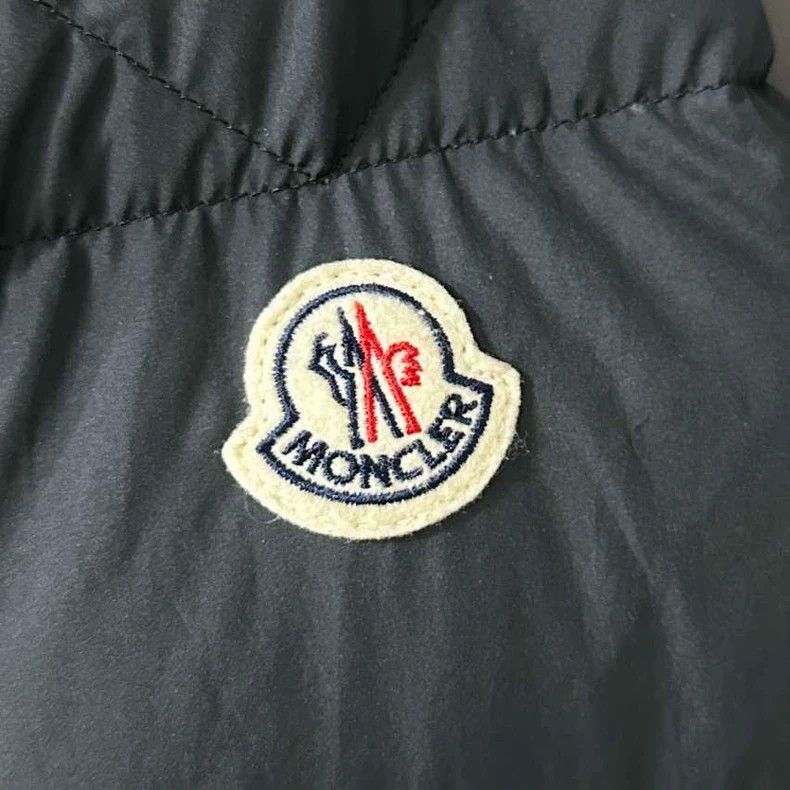 Moncler Moncler Solid Logo Puffer Jacket-yf Size US M / EU 48-50 / 2 - 4 Thumbnail