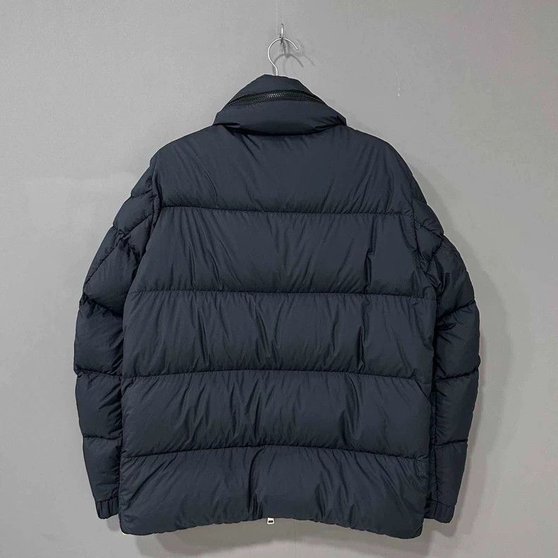 Moncler Moncler Solid Logo Puffer Jacket-yf Size US M / EU 48-50 / 2 - 3 Thumbnail