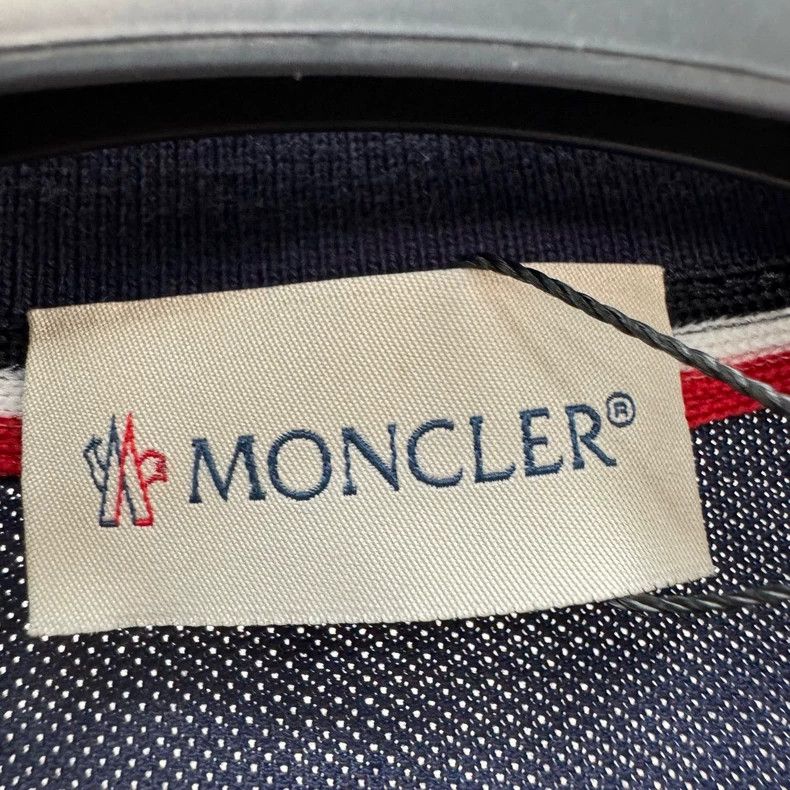 Moncler Moncler Embroidered Logo Long Sleeve Polo-yf Size US L / EU 52-54 / 3 - 5 Thumbnail