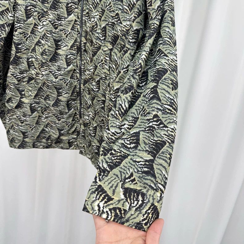 Acne Studios Acne Studios Green Mountain Print Zip Jacket-yf Size US L / EU 52-54 / 3 - 4 Thumbnail