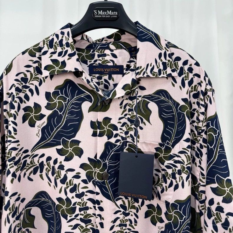 Louis Vuitton Louis Vuitton Floral Silk Short-Sleeve Shirt-yf Size US M / EU 48-50 / 2 - 3 Thumbnail