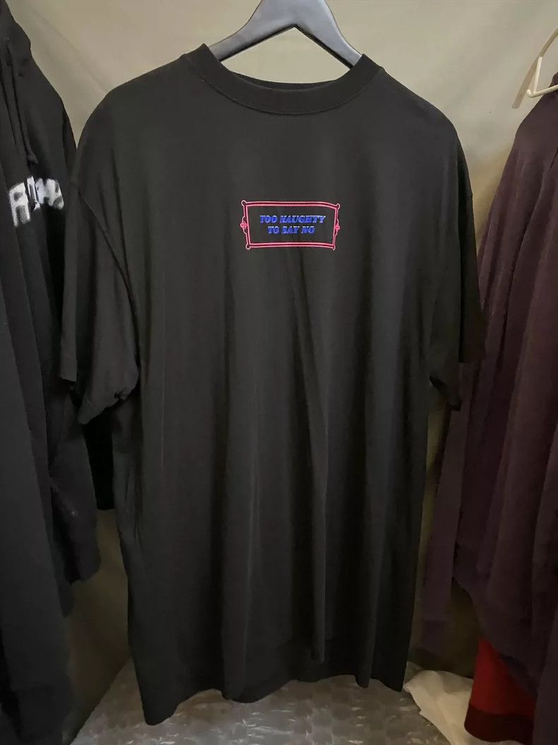 Vetements Vetements Heart Rhinestone Short Sleeve Tee-yf Size US S / EU 44-46 / 1 - 3 Thumbnail