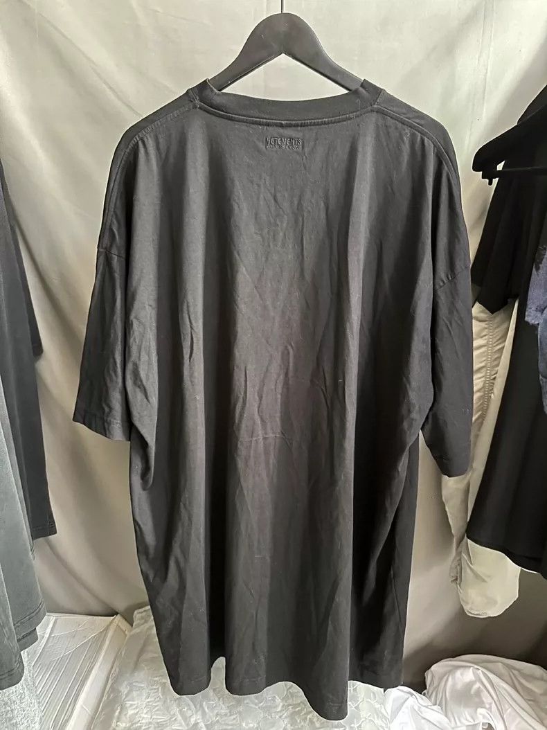 Vetements Vetements Logo Rhinestone Short Sleeve T-shirt-yf Size US S / EU 44-46 / 1 - 3 Thumbnail