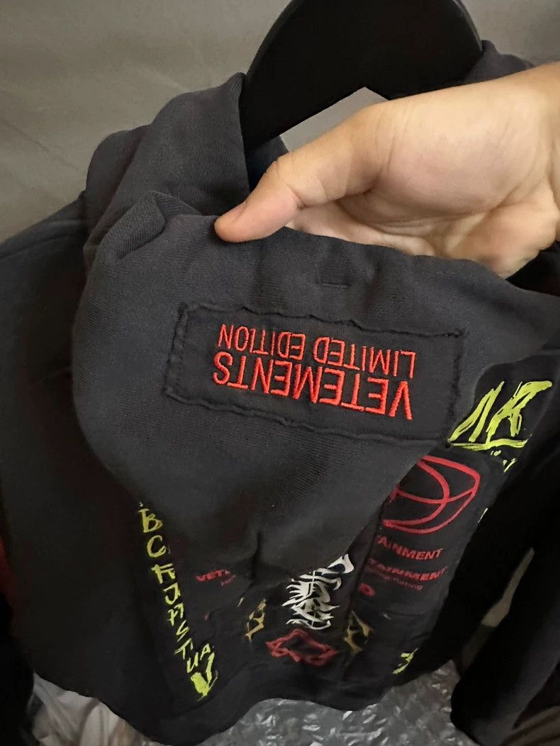 Vetements Patchwork Graphic Hoodie-yf