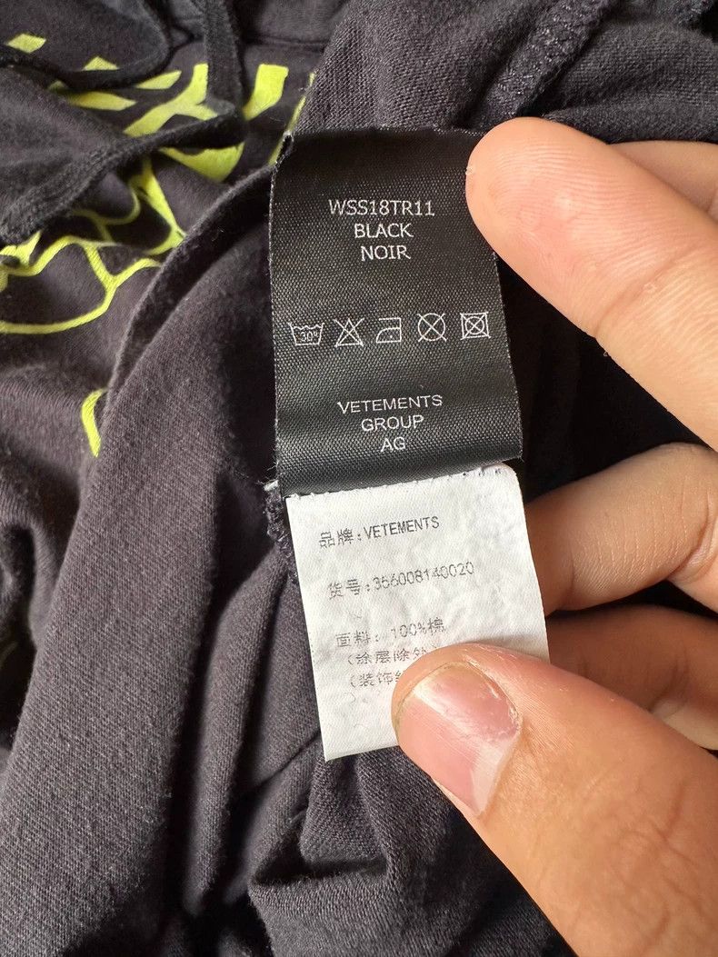 Vetements Vetements 18ss Inverted Man Hoodie-yf Size US M / EU 48-50 / 2 - 9 Thumbnail