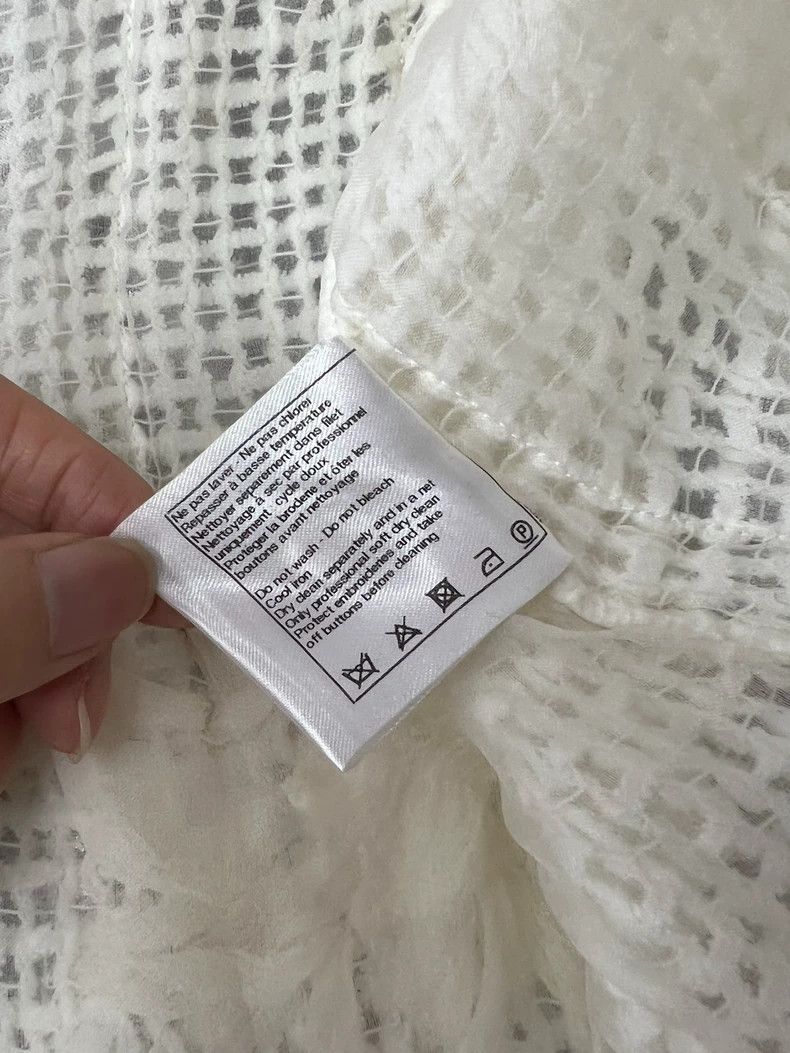 Chanel Chanel White Camellia Silk Cardigan - dmc Size US XS / EU 42 / 0 - 7 Thumbnail
