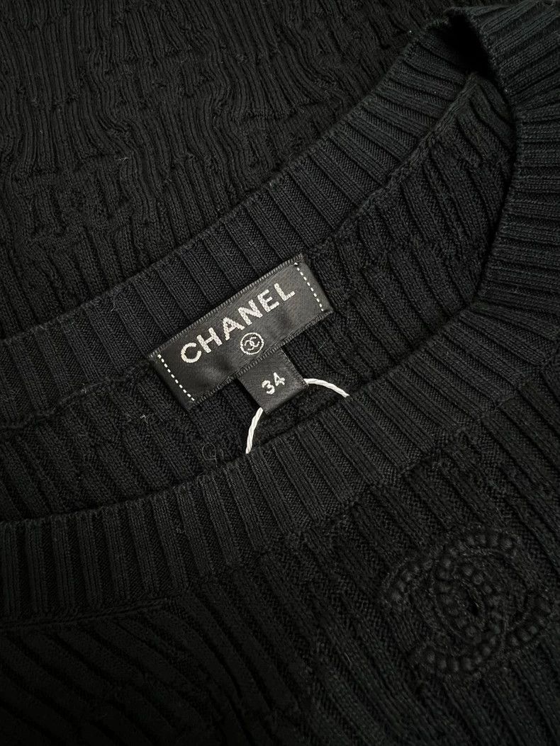 Chanel Chanel 21P Logo Embossed Knit Top - dmc Size US XS / EU 42 / 0 - 4 Thumbnail