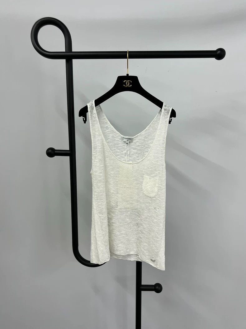 Chanel Chanel Coco Beach White Knit Vest - dmc Size US S / EU 44-46 / 1 - 2 Thumbnail