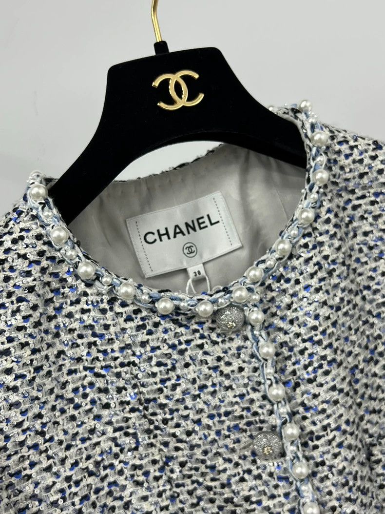 Chanel Chanel White Blue Pearl Sequin Jacket - dmc Size US M / EU 48-50 / 2 - 3 Thumbnail