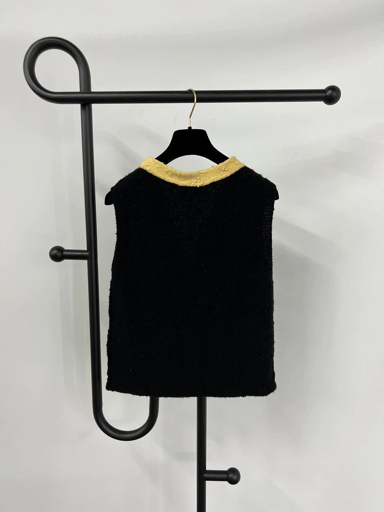 Chanel Chanel 24K Black Gold Knit Vest - dmc Size US XS / EU 42 / 0 - 3 Thumbnail