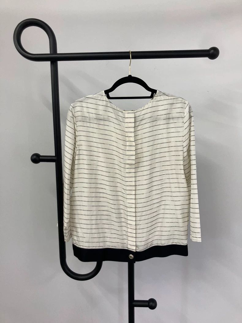 Chanel Chanel White Silk Letter Long Sleeve Top - dmc Size US L / EU 52-54 / 3 - 2 Thumbnail