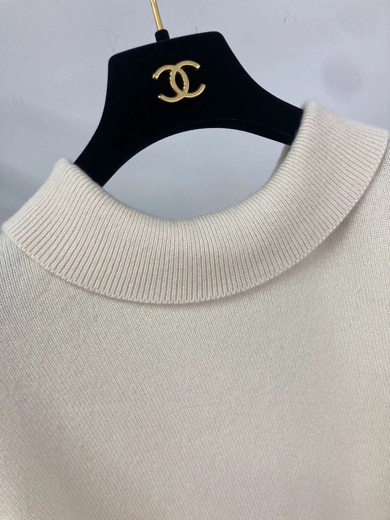 Chanel Chanel White Doll Collar Cashmere Sweater - dmc Size US M / EU 48-50 / 2 - 3 Thumbnail