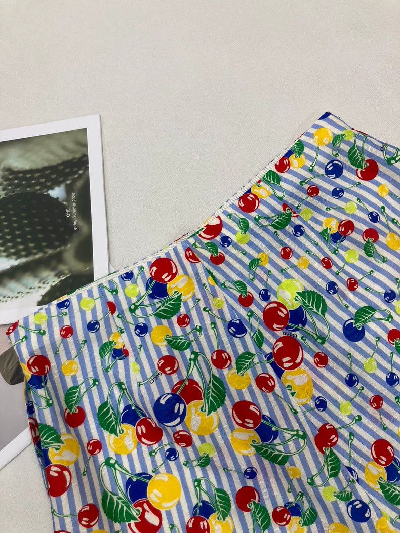 Gucci Gucci Cherry Print Shorts - dmc Size US 31 - 3 Thumbnail