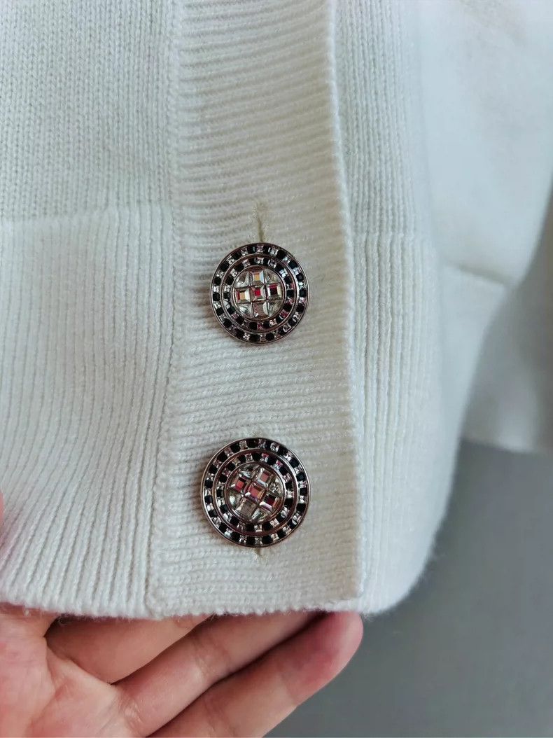Chanel CHANEL 23C White Embroidered Cardigan - dmc Size US S / EU 44-46 / 1 - 5 Thumbnail