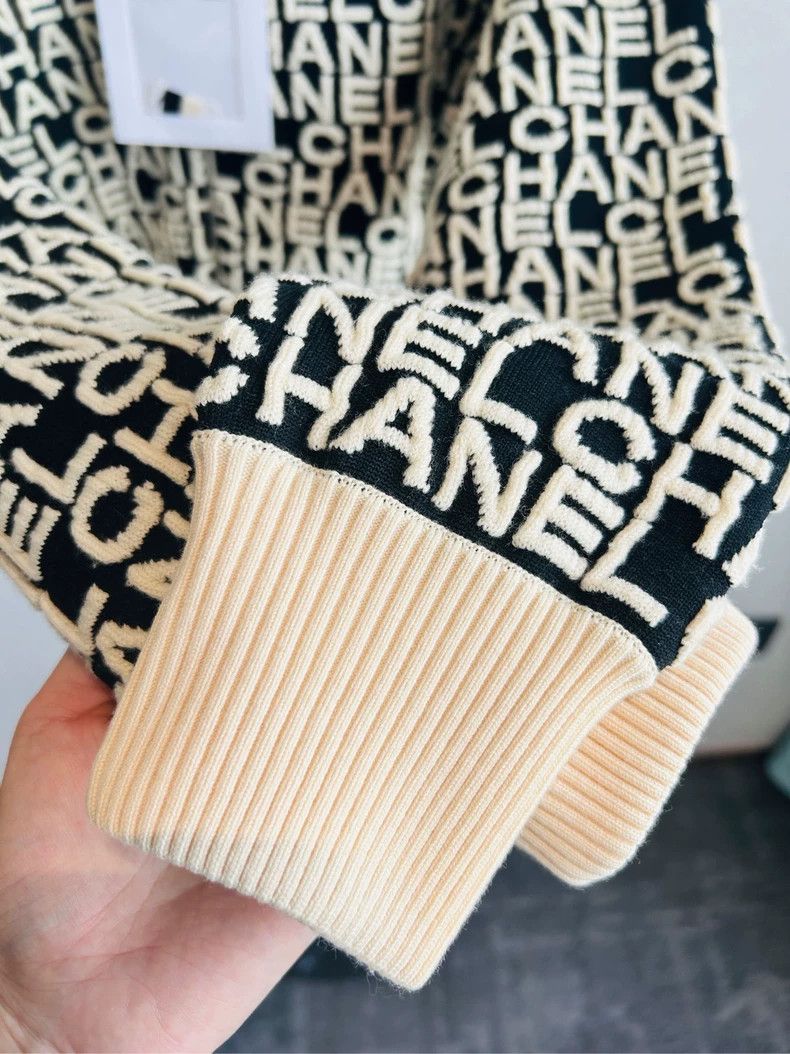 Chanel Chanel 19AW Letter Embossed Knit Jacket - dmc Size US S / EU 44-46 / 1 - 4 Thumbnail