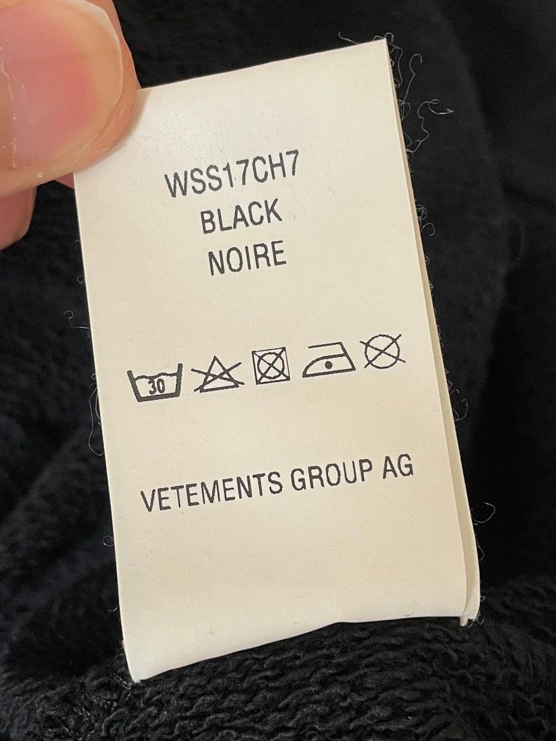 Vetements Vetements x Champion Black Ribbon Hoodie - dmc Size US M / EU 48-50 / 2 - 8 Thumbnail