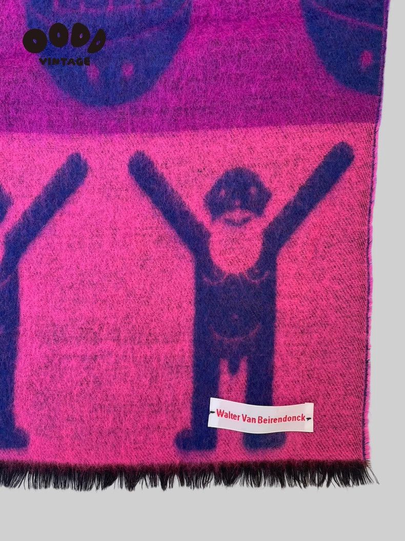 Walter Van Beirendonck Walter Van Beirendonck Fluorescent Scarf Cape - dmc Size ONE SIZE - 9 Thumbnail